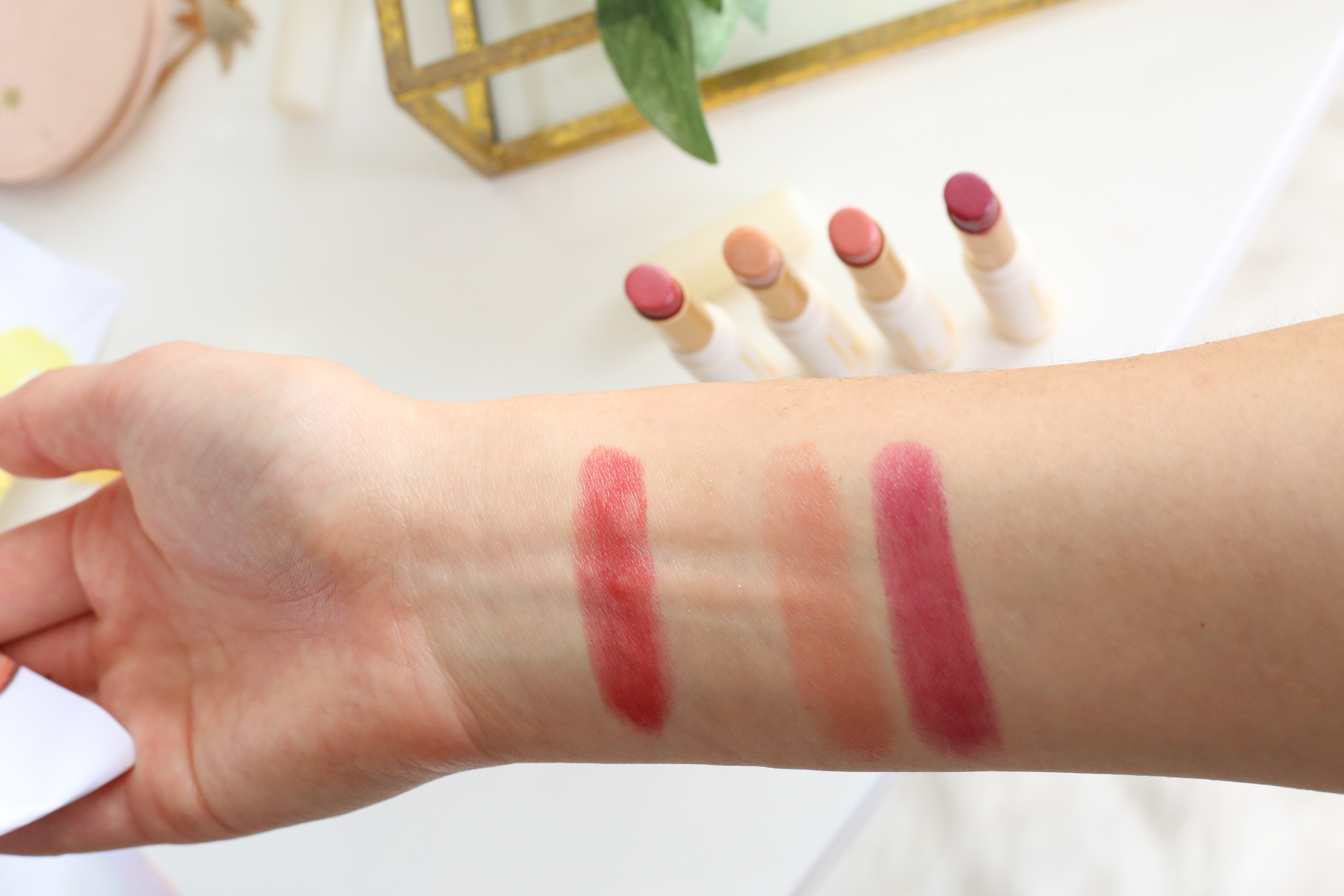 lightweight lipstick