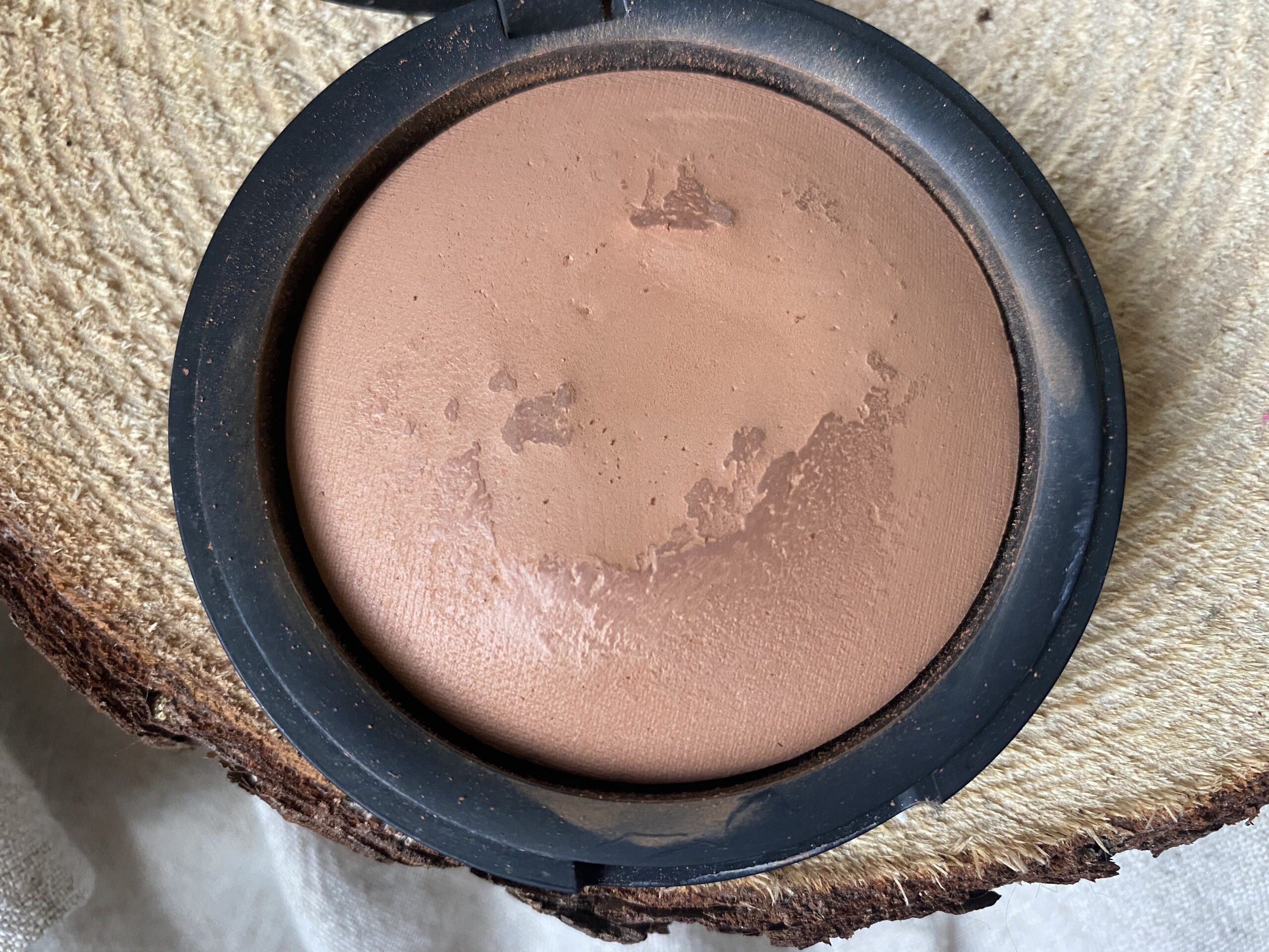 Inika bronzer