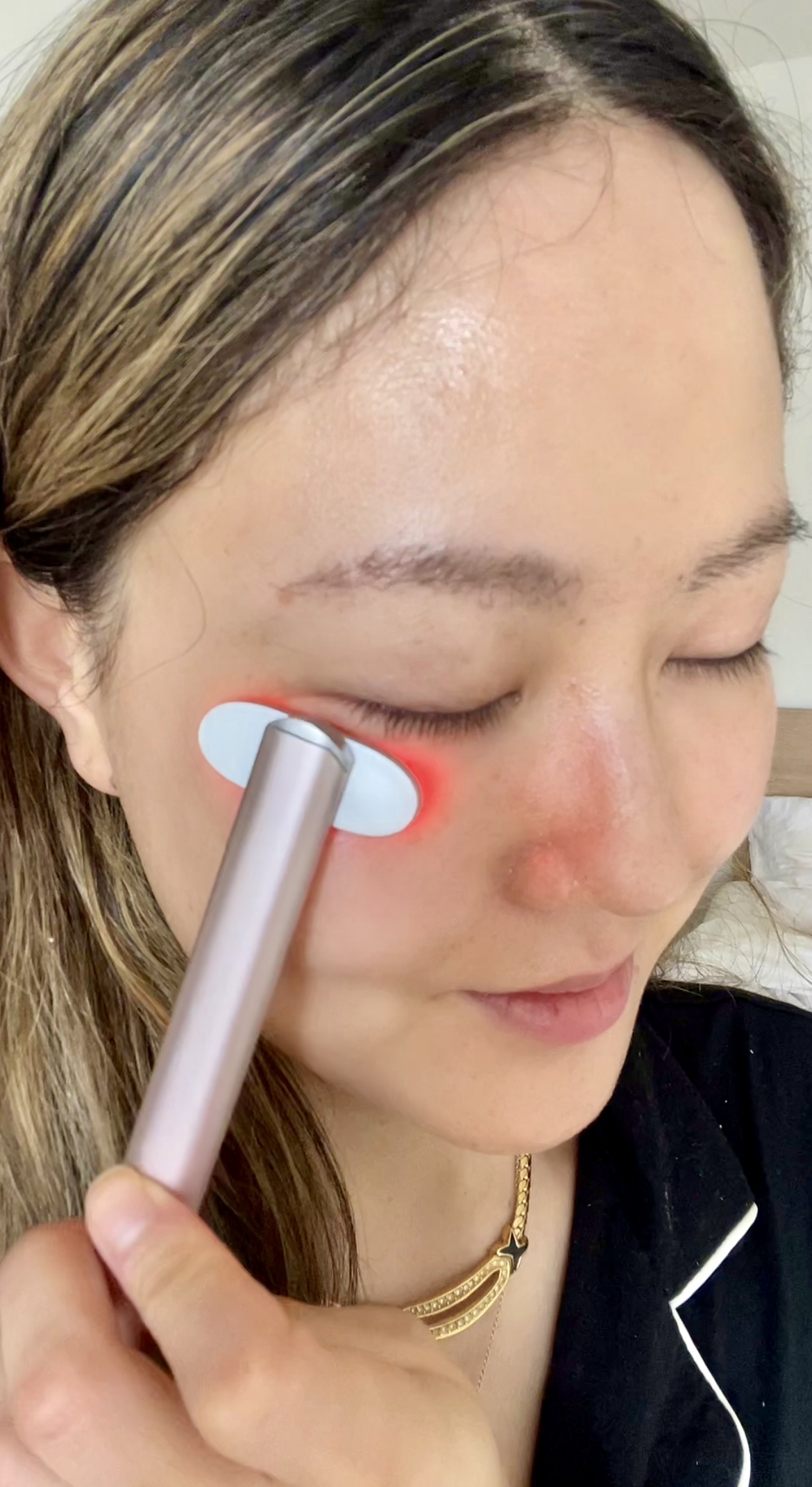 Laduora Velve Facial Wand Review + Discount Code