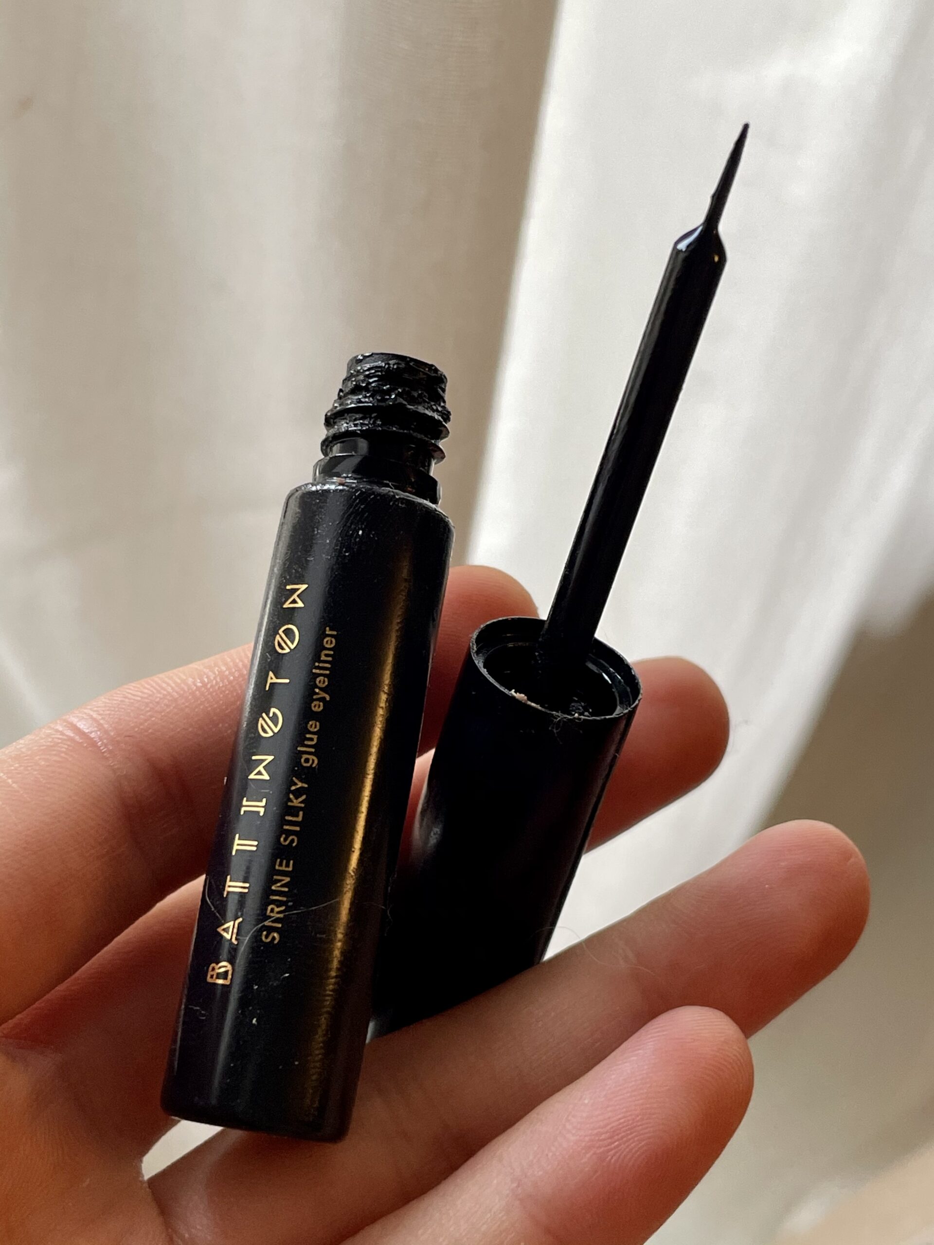 Battington Beauty Sirine Silky Glue Eyeliner