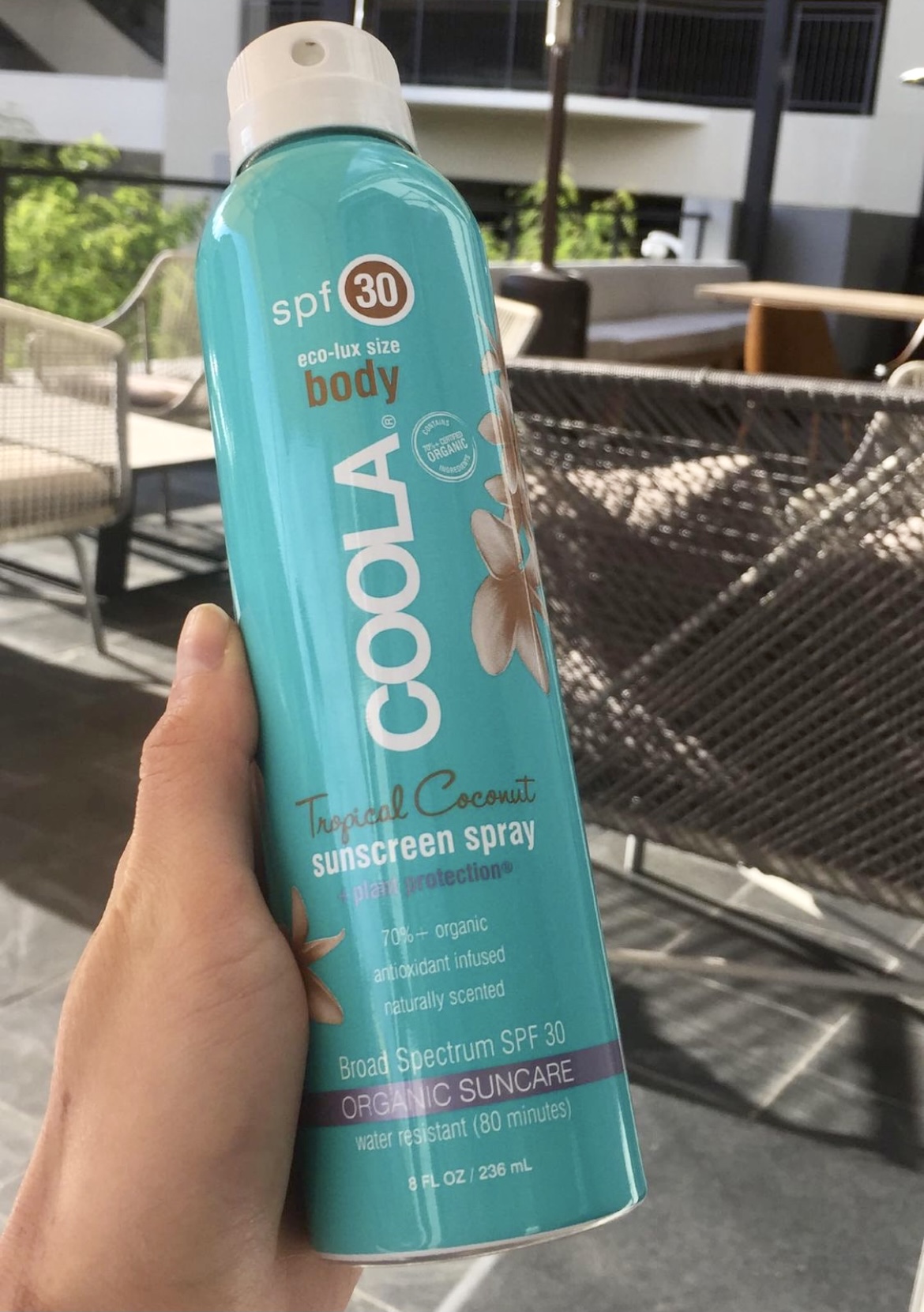Coola sunscreen spray body
