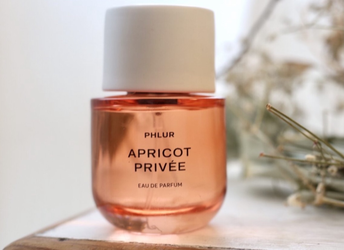 Phlur apricot privée perfume