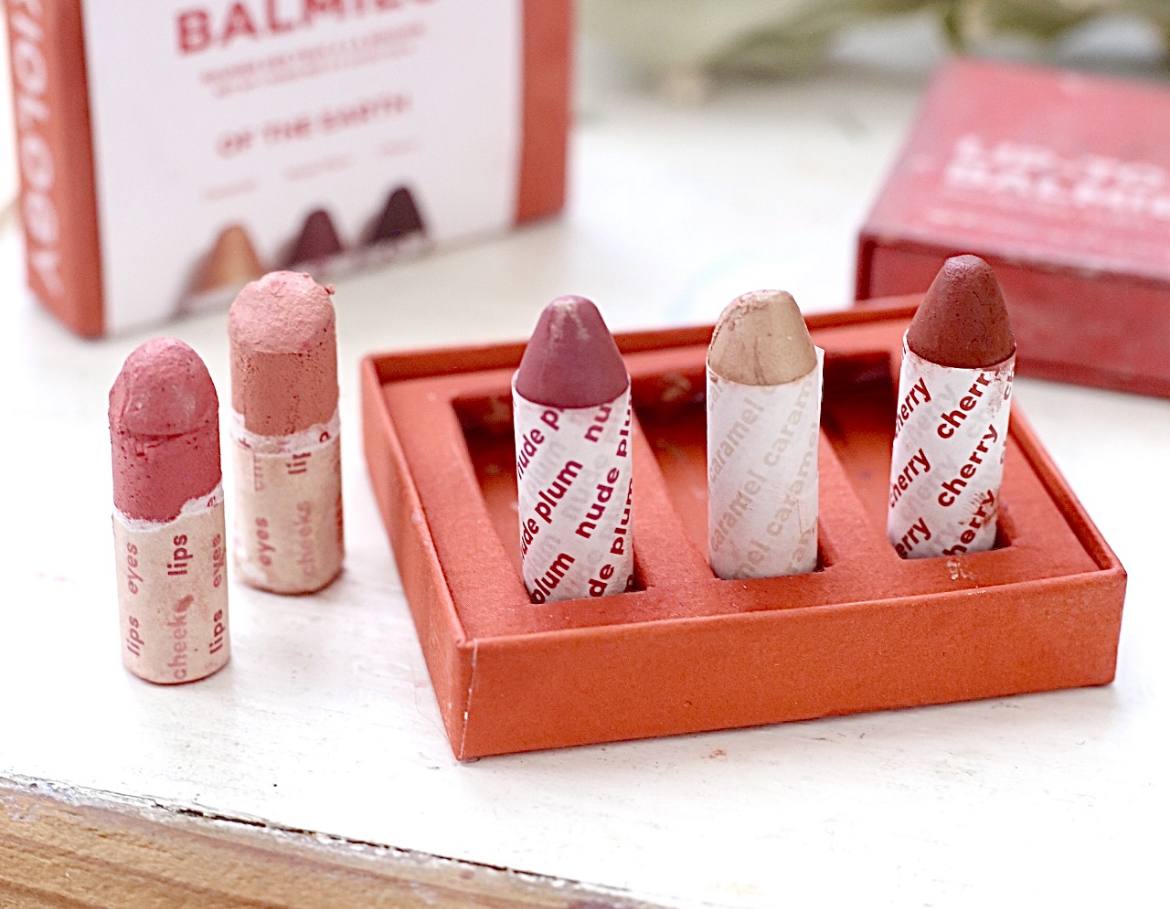 Axiology Lip to lid balmies