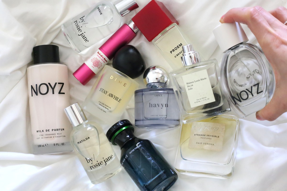 nontoxic perfume for summer noyz maison louis marie dedcool strange invisible by Rosie Jane dime beauty