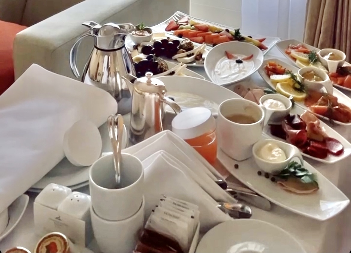 Kempinski grand hotel des bains breakfast