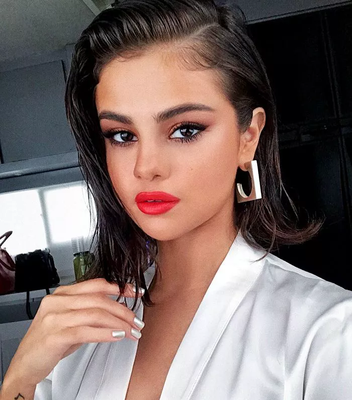 Selena Gomez hairstyle