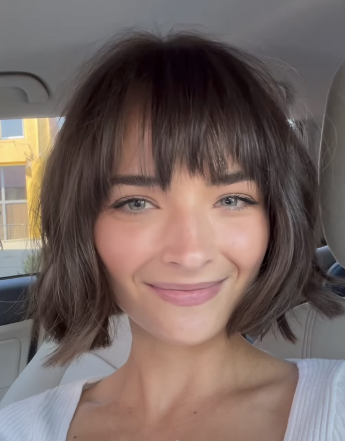 30+ Cute Short Hair with Bangs Korean Style : Voluminous Bixie with Long  Bangs