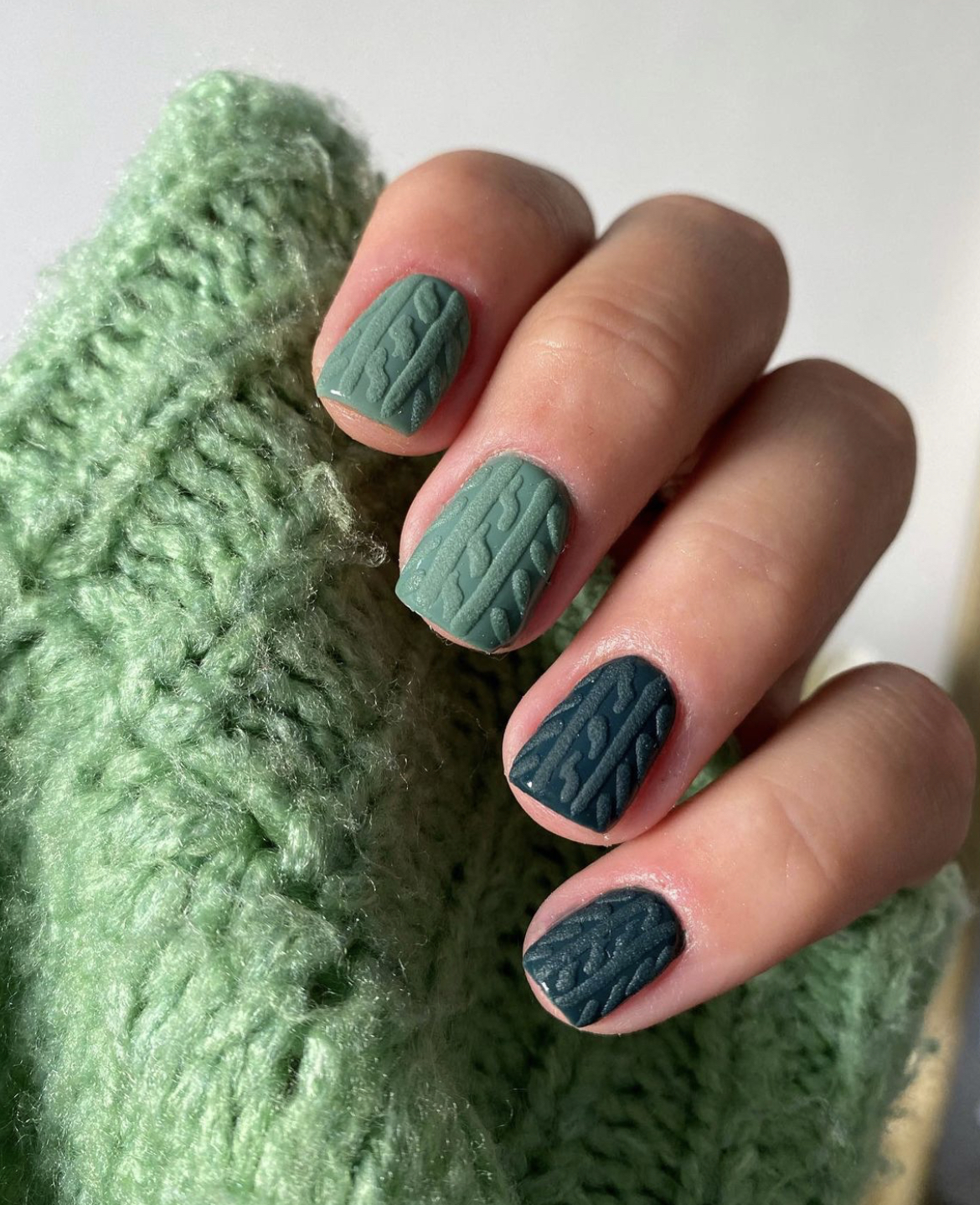 Winter nail color