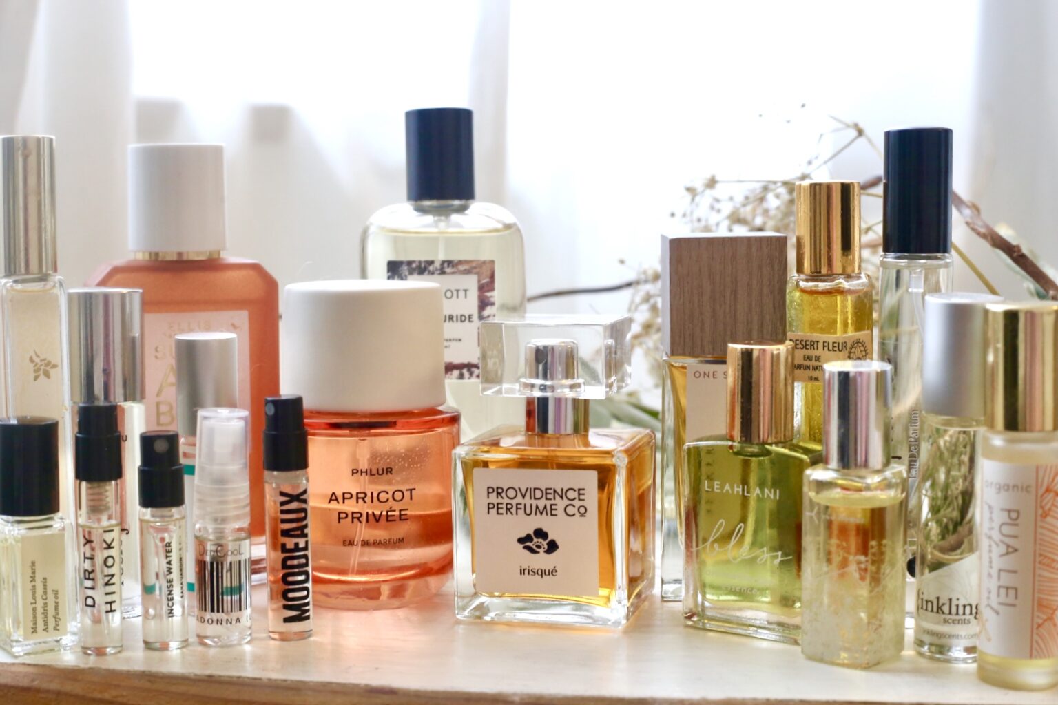 What Are Natural Fragrances? The 8 Best Products to Scent Your Home