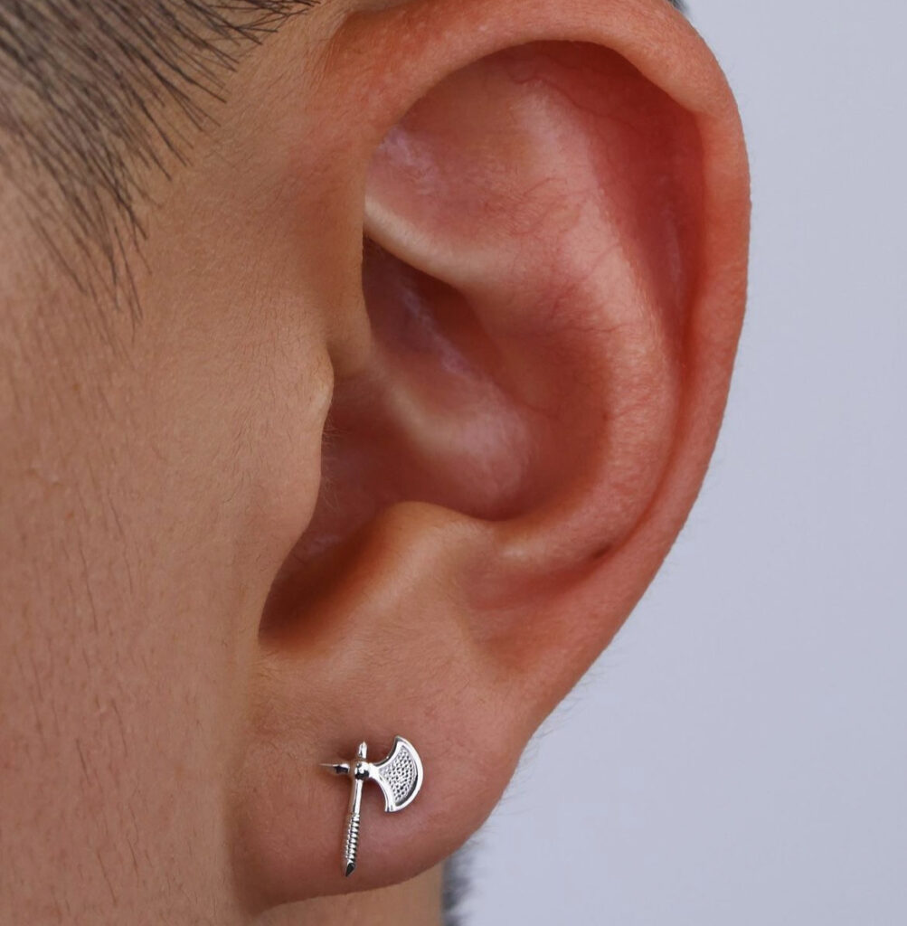 Best and Worst Places to Get Pierced, From Someone With 20+ Piercings