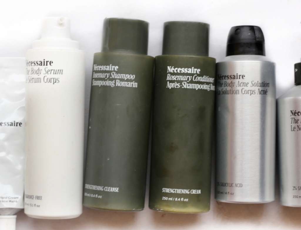 necessaire shampoo conditioner