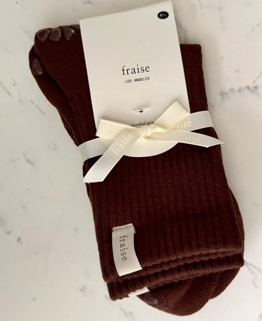 organic grip socks pilates Fraise Espresso Classic Crew in M/L