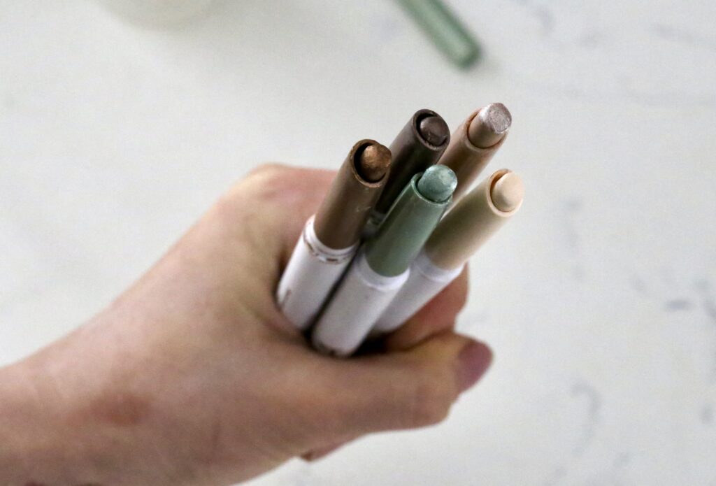 ilia eyeshadow stick clean