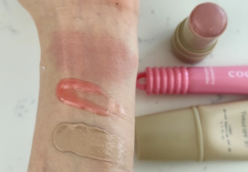 Primally Pure tinted sunscreen swatch cheek lip tint SPF swatch