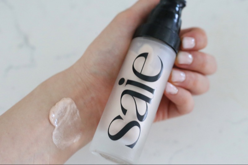 Saie Glowy Super Gel Over Luminizer shade Starglow