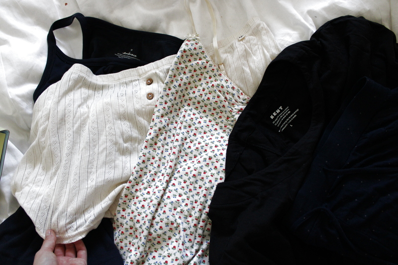 The Best Non Toxic Pajamas I Actually Wear (Organic Cotton options)