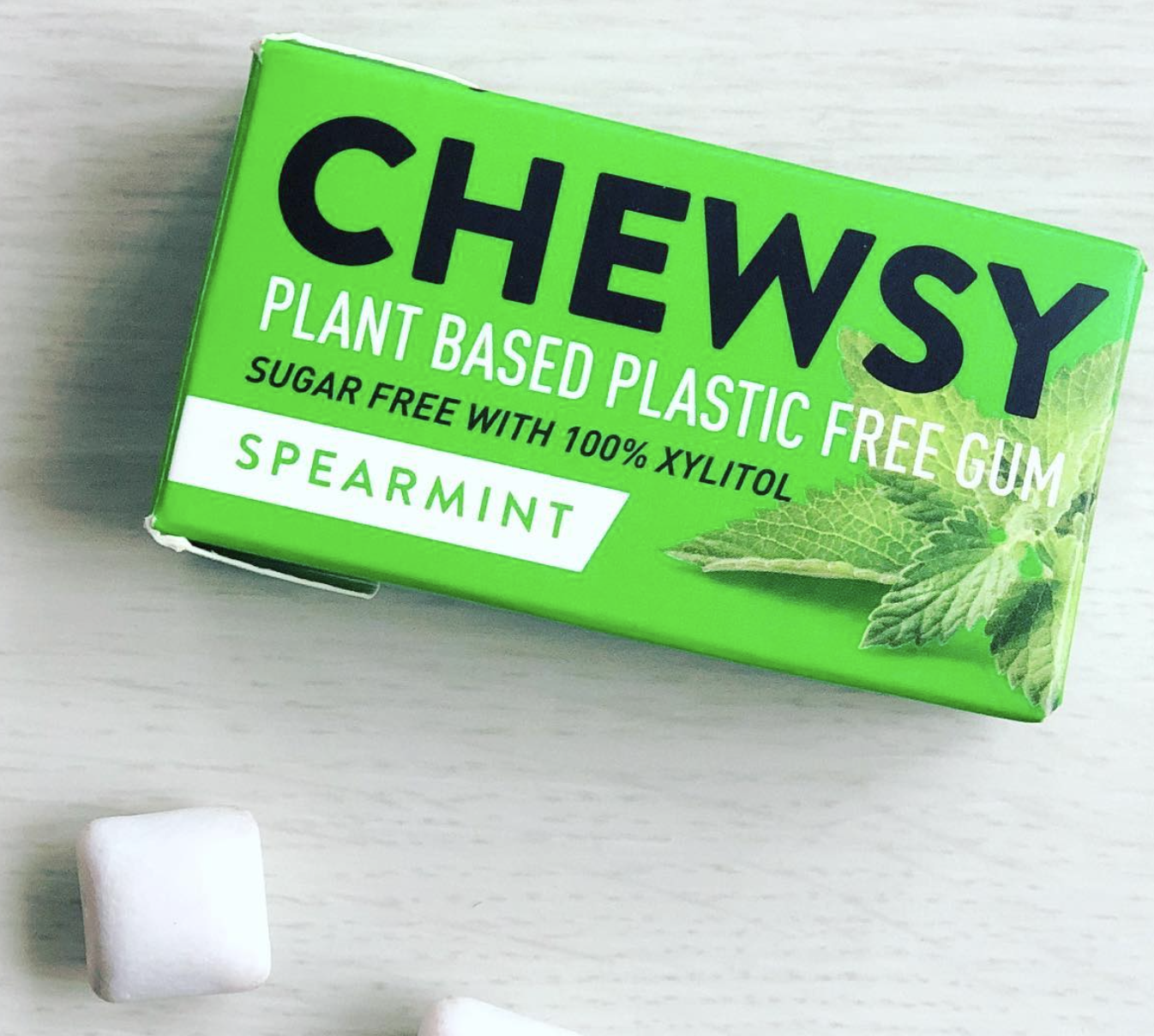 Chewsy natural plastic-free chewing gum