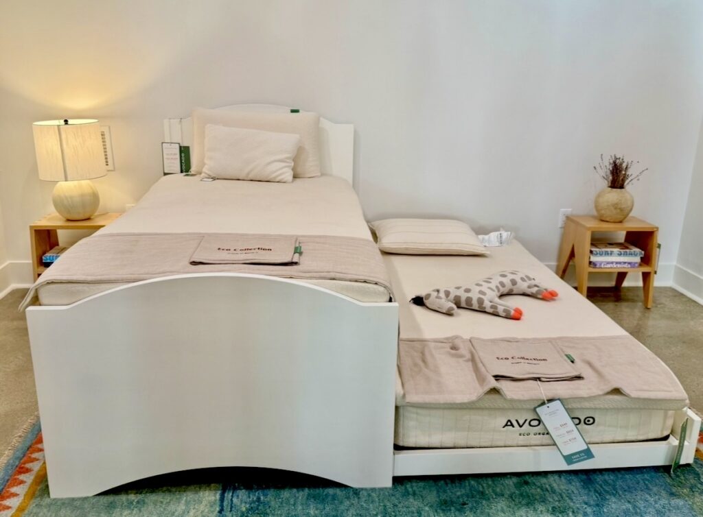 Avocado kids bed trundle non toxic VOC free water based finish