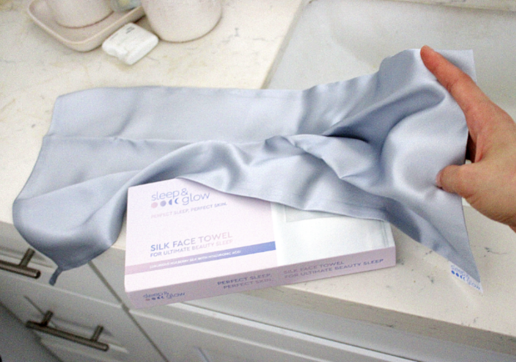 organic silk face towel sleep and glow mulberry 22 momma