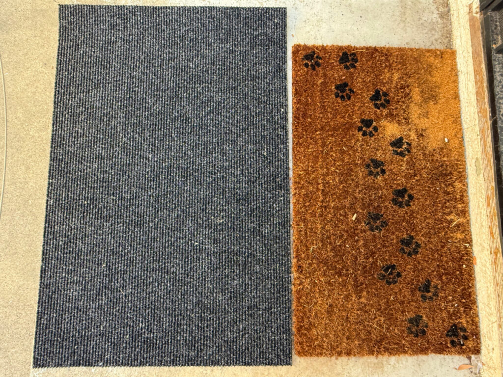 non toxic doormat Porte + Hall 